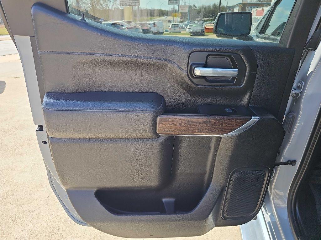 GMC Sierra 1500 4WD Crew Cab 147" Pro 2024