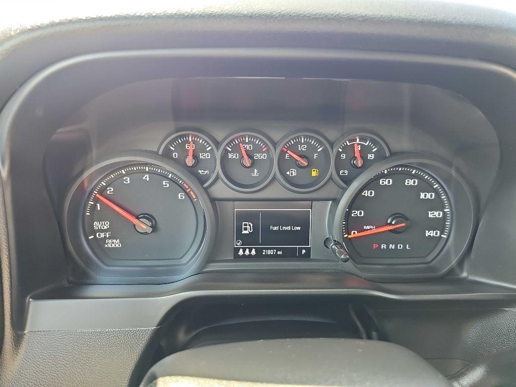 GMC Sierra 1500 4WD Crew Cab 147" Pro 2024