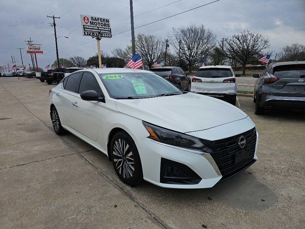 Nissan Altima 2.5 SV Sedan 2024