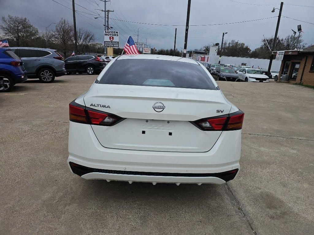 Nissan Altima 2.5 SV Sedan 2024