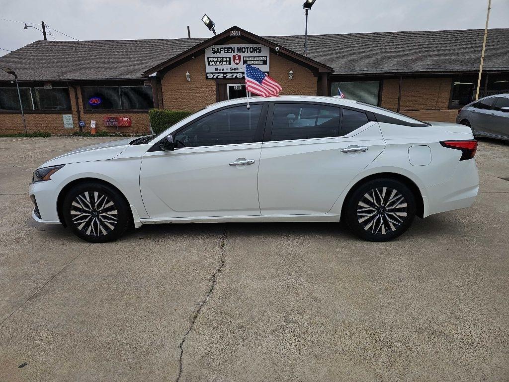 Nissan Altima 2.5 SV Sedan 2024