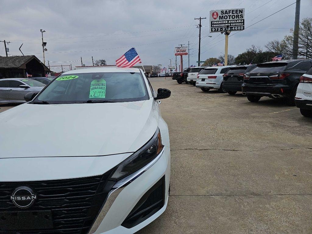 Nissan Altima 2.5 SV Sedan 2024