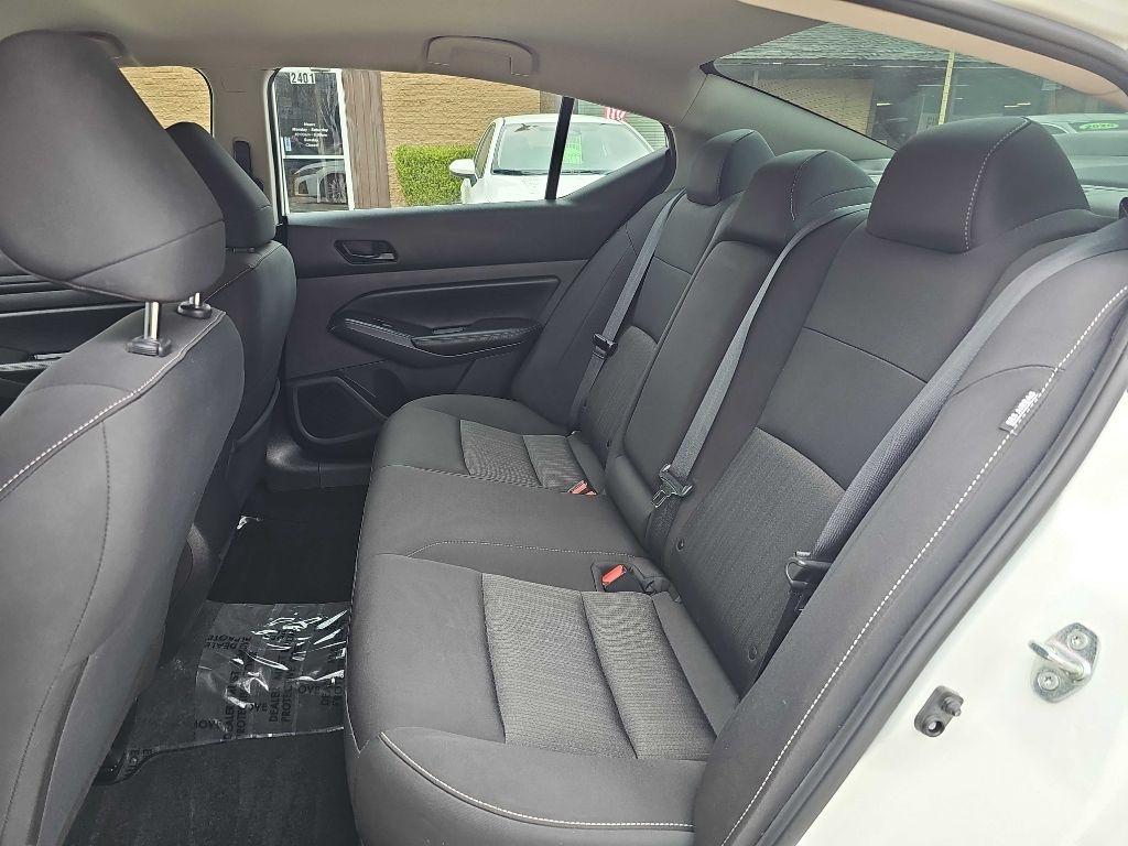 Nissan Altima 2.5 SV Sedan 2024