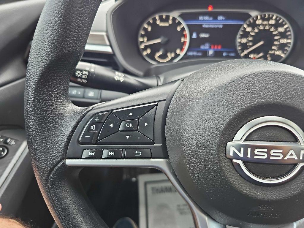 Nissan Altima 2.5 SV Sedan 2024