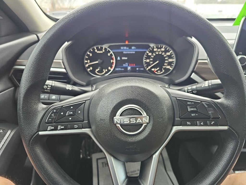 Nissan Altima 2.5 SV Sedan 2024