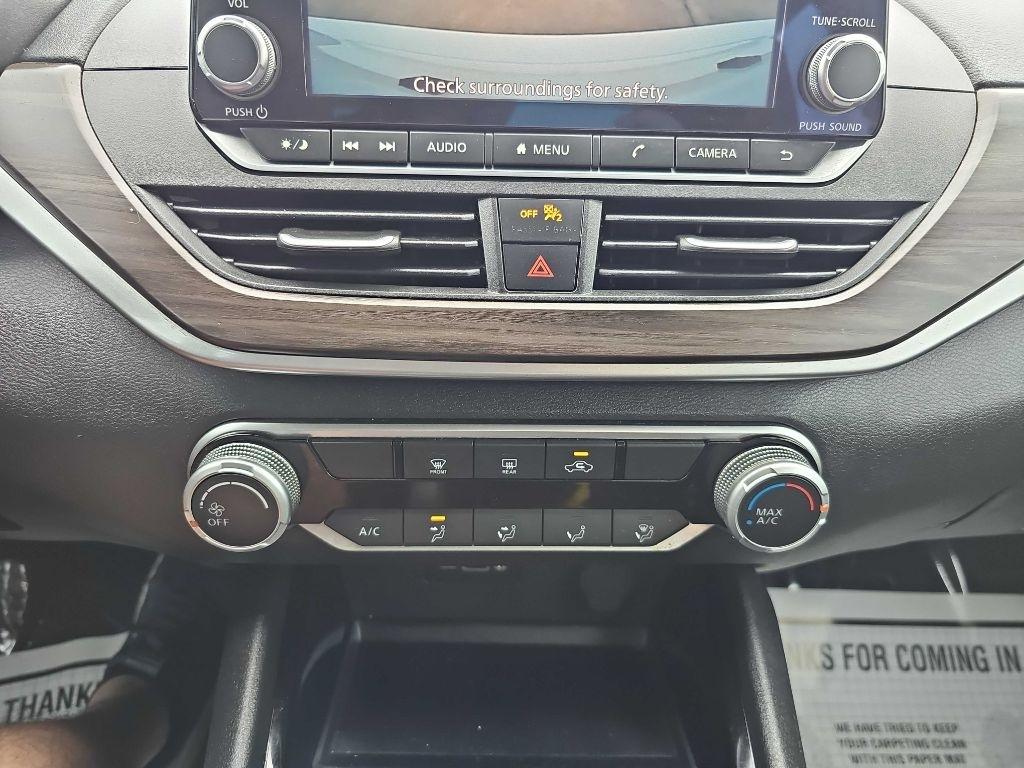 Nissan Altima 2.5 SV Sedan 2024