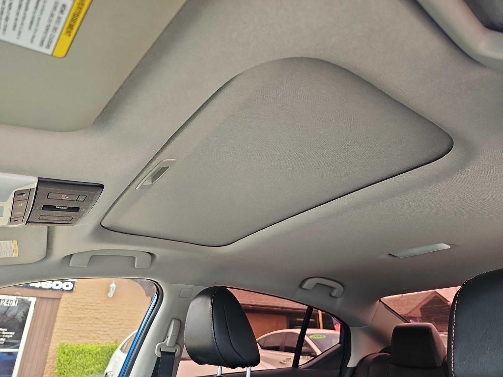 Nissan Sentra SR CVT 2022