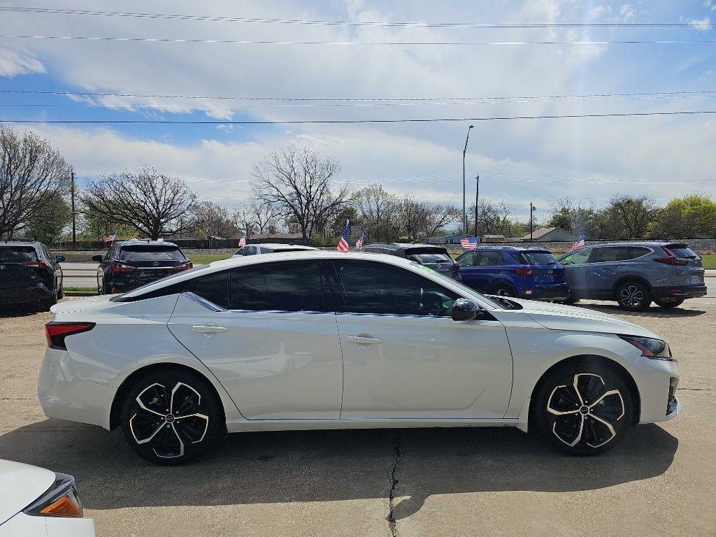 Nissan Altima 2.5 SR Sedan 2023
