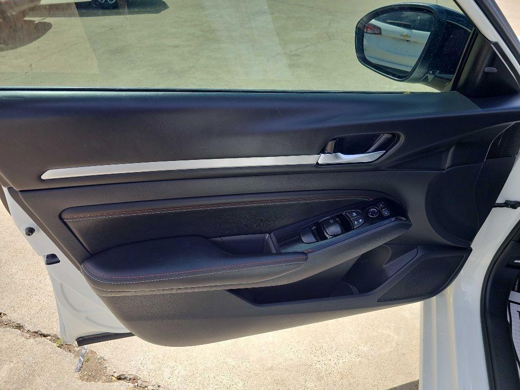 Nissan Altima 2.5 SR Sedan 2023