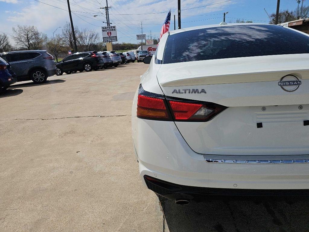 Nissan Altima 2.5 SR Sedan 2023