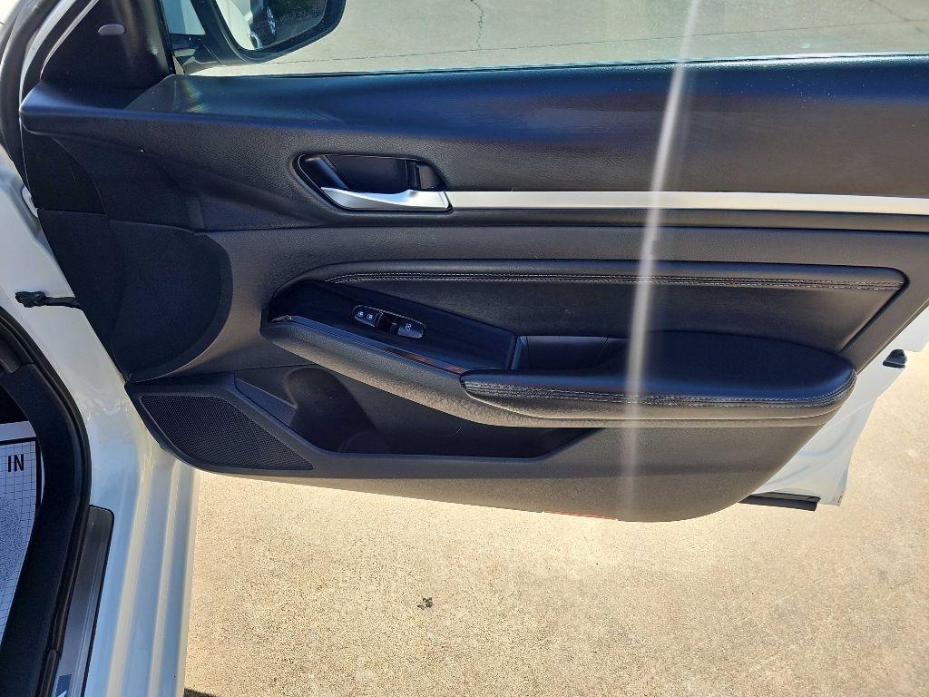 Nissan Altima 2.5 SL Sedan 2020