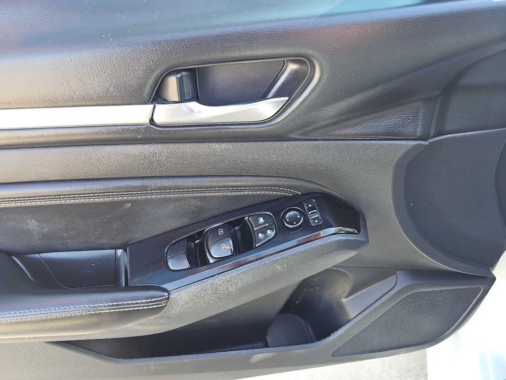 Nissan Altima 2.5 SL Sedan 2020