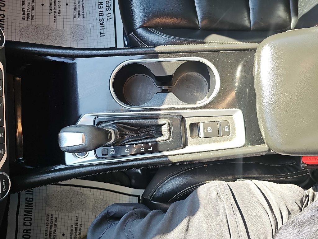 Nissan Altima 2.5 SL Sedan 2020