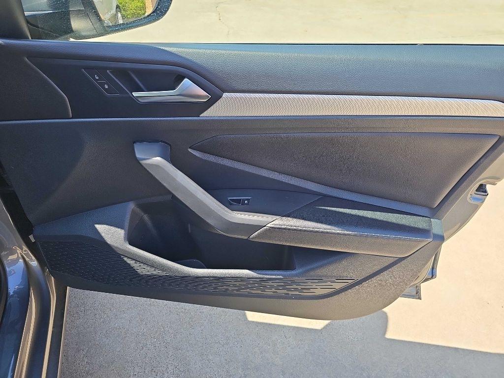 Volkswagen Jetta S Auto 2024