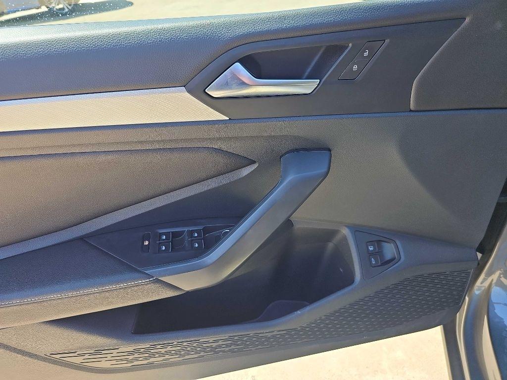 Volkswagen Jetta S Auto 2024