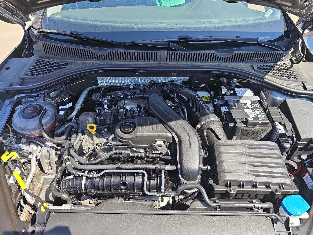 Volkswagen Jetta S Auto 2024
