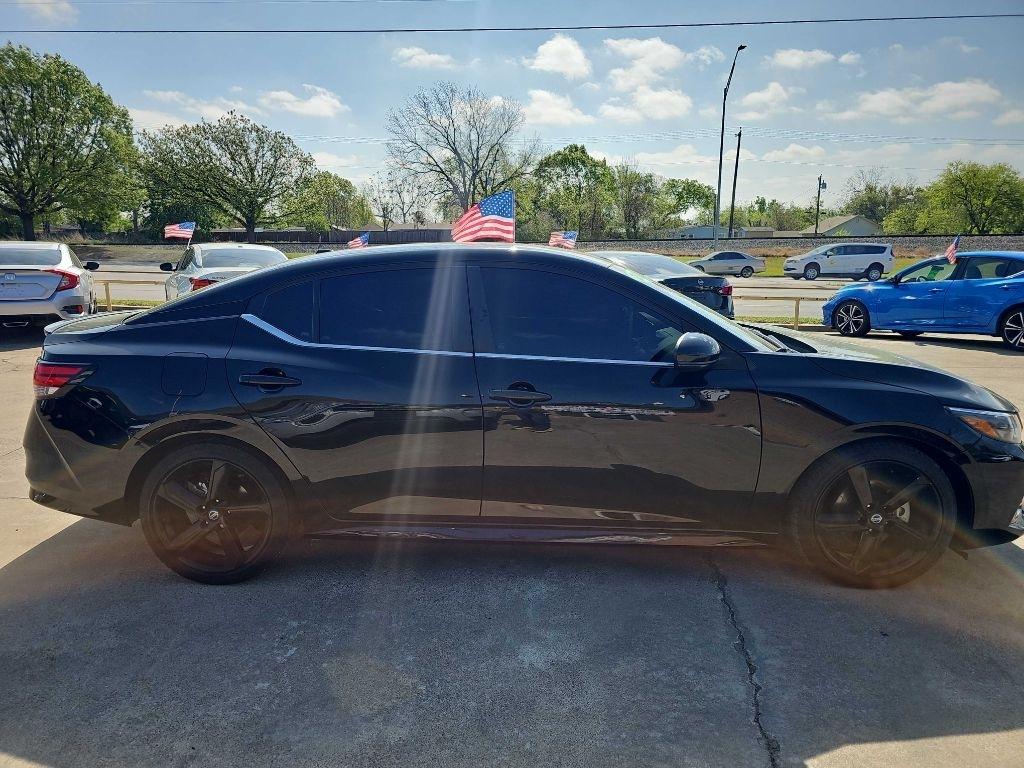 Nissan Sentra SR CVT 2022