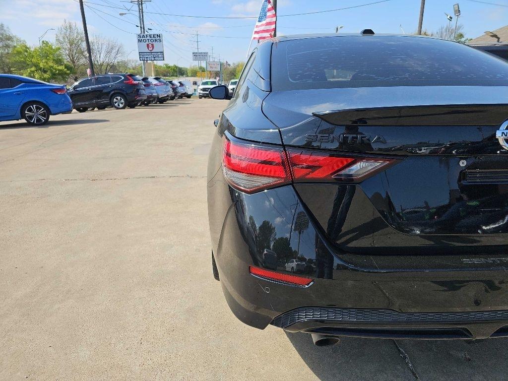 Nissan Sentra SR CVT 2022