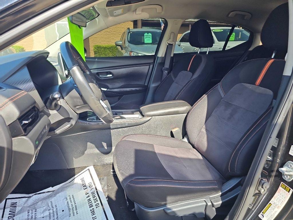 Nissan Sentra SR CVT 2022