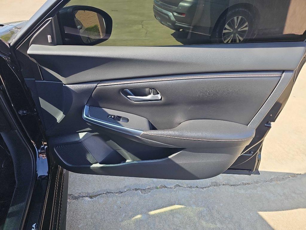 Nissan Sentra SR CVT 2022