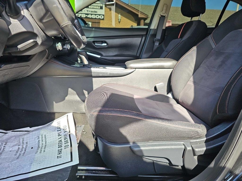 Nissan Sentra SR CVT 2022