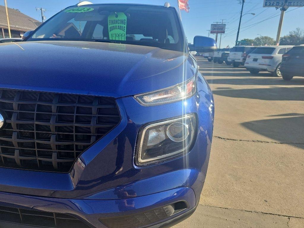 Hyundai Venue Limited IVT 2023