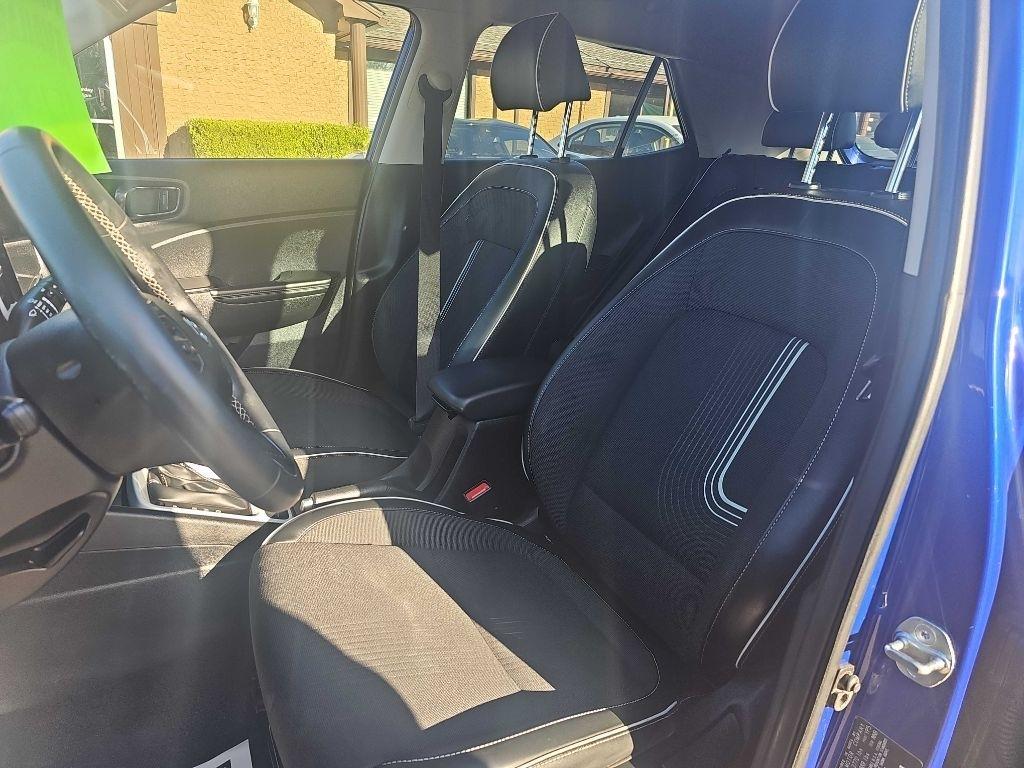 Hyundai Venue Limited IVT 2023