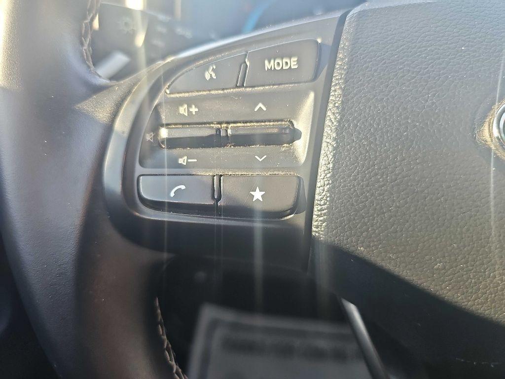 Hyundai Venue Limited IVT 2023