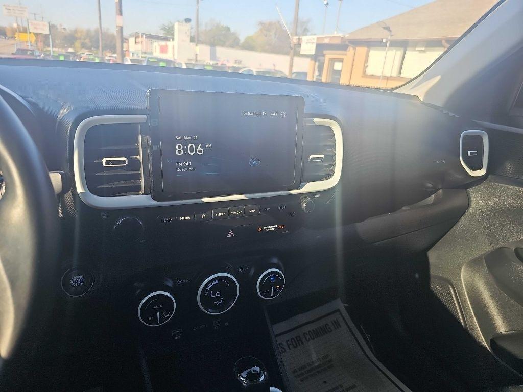 Hyundai Venue Limited IVT 2023