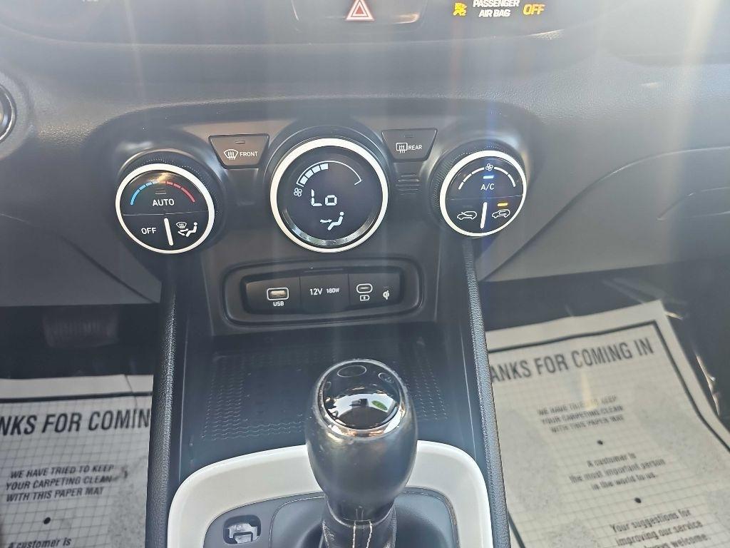 Hyundai Venue Limited IVT 2023