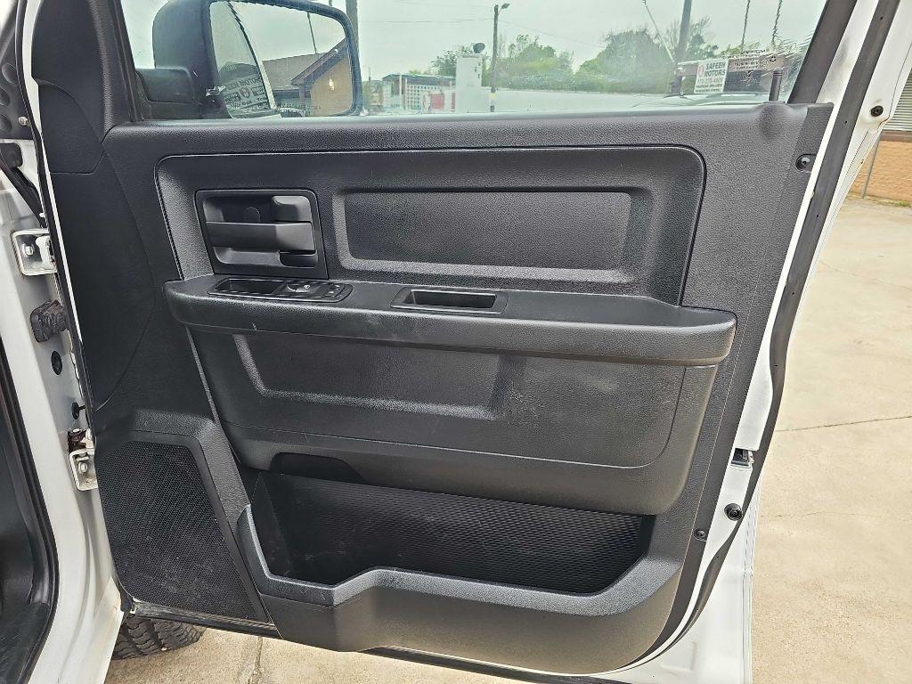 RAM 2500 4WD Crew Cab 169" Tradesman 2015