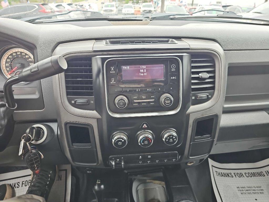 RAM 2500 4WD Crew Cab 169" Tradesman 2015