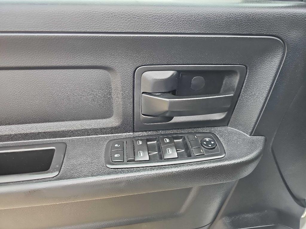 RAM 2500 4WD Crew Cab 169" Tradesman 2015