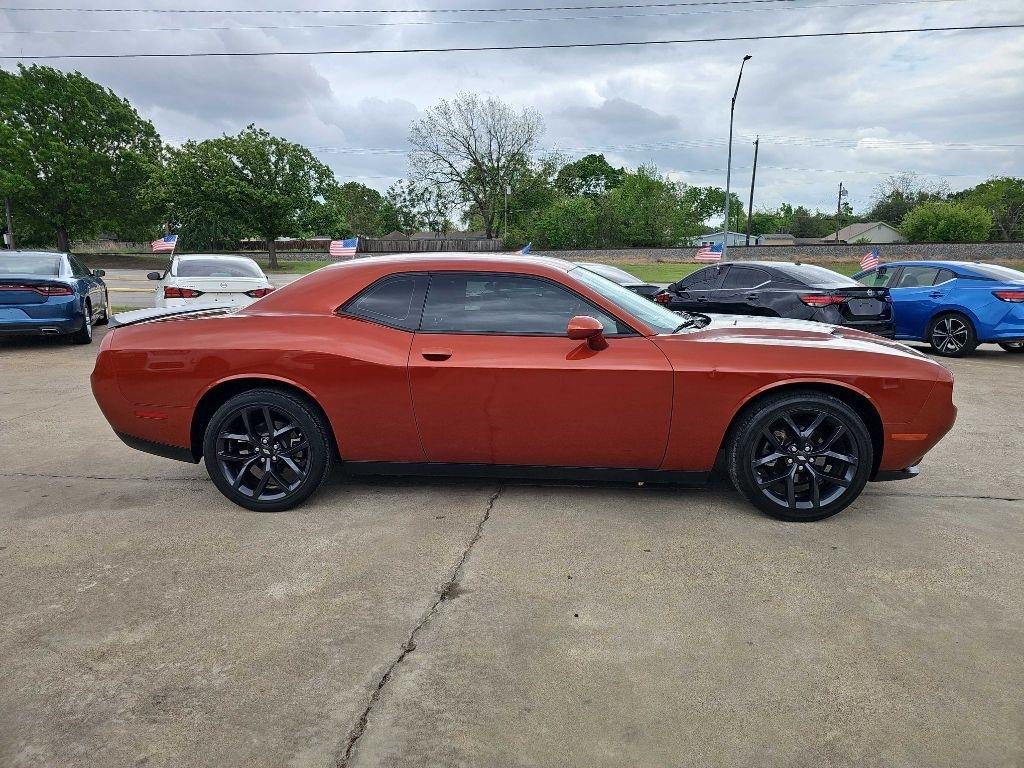 Dodge Challenger SXT RWD 2023