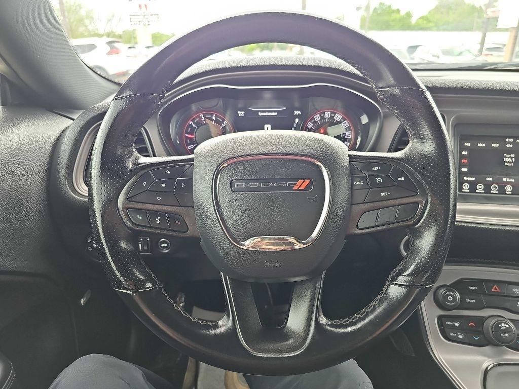 Dodge Challenger SXT RWD 2023