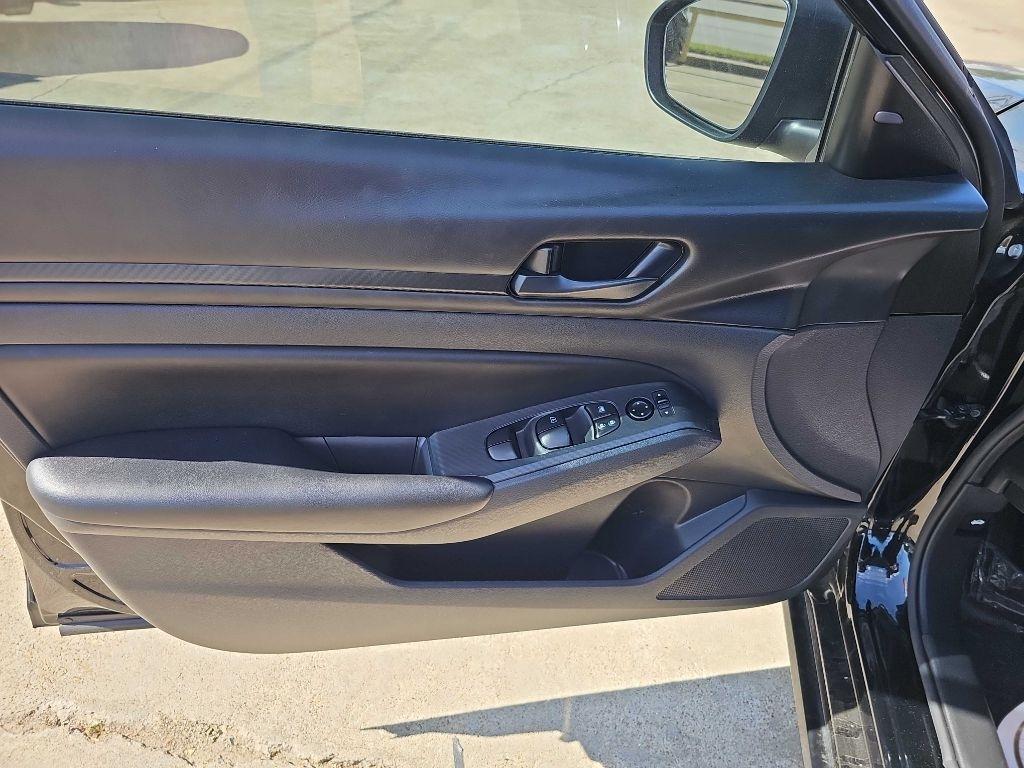 Nissan Altima 2.5 S Sedan 2024