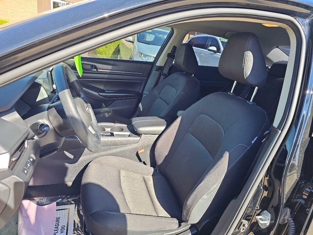 Nissan Altima 2.5 S Sedan 2024