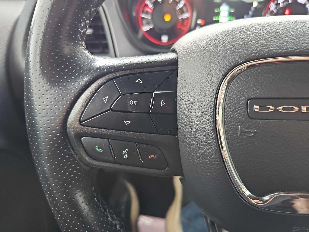 Dodge Challenger SXT RWD 2022