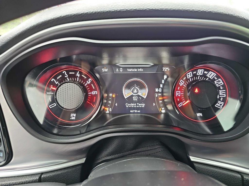Dodge Challenger SXT RWD 2022