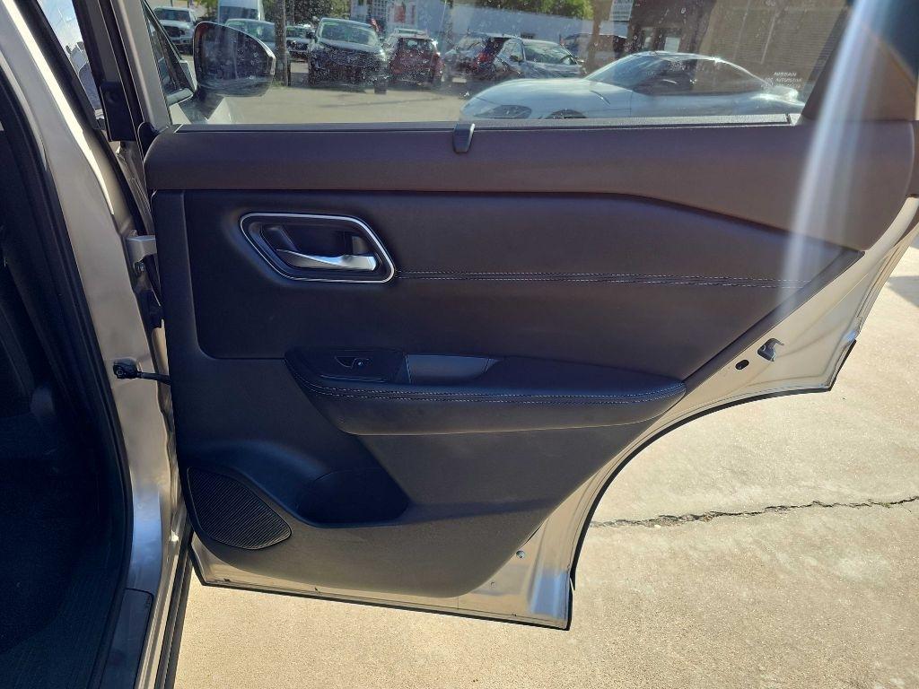 Nissan Rogue FWD Platinum *Ltd Avail* 2023