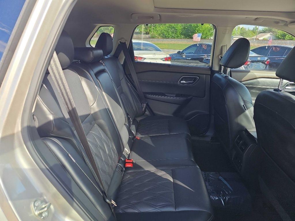 Nissan Rogue FWD Platinum *Ltd Avail* 2023