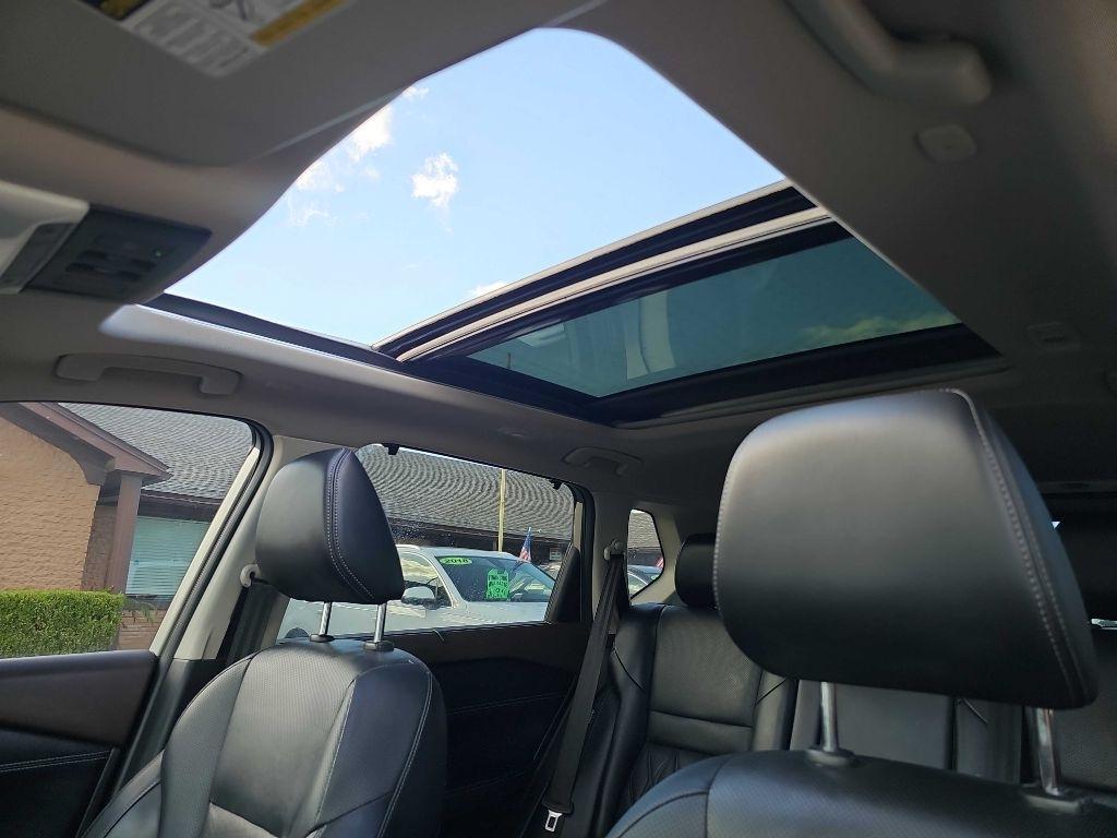 Nissan Rogue FWD Platinum *Ltd Avail* 2023