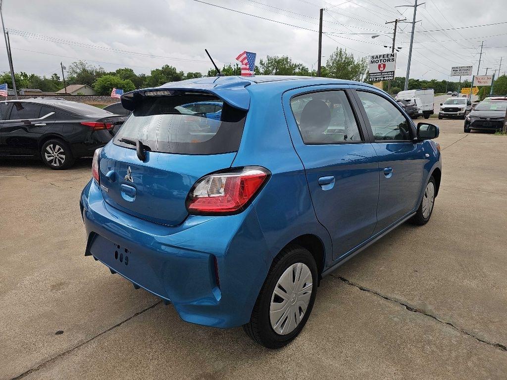 Mitsubishi Mirage ES CVT 2024