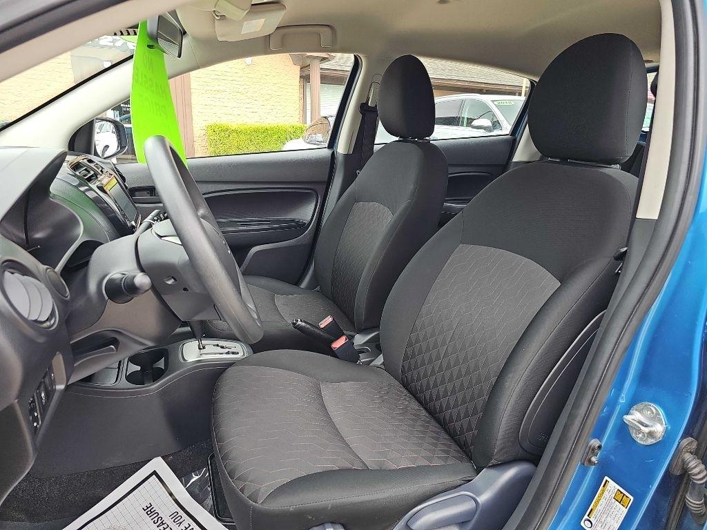 Mitsubishi Mirage ES CVT 2024