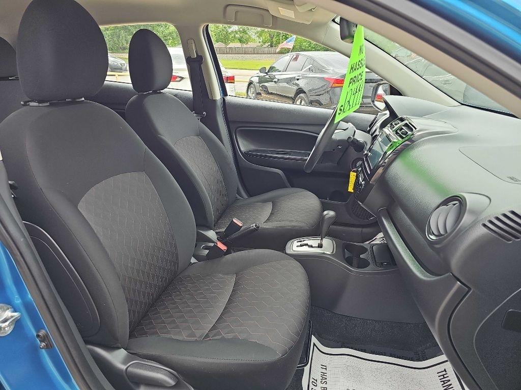 Mitsubishi Mirage ES CVT 2024