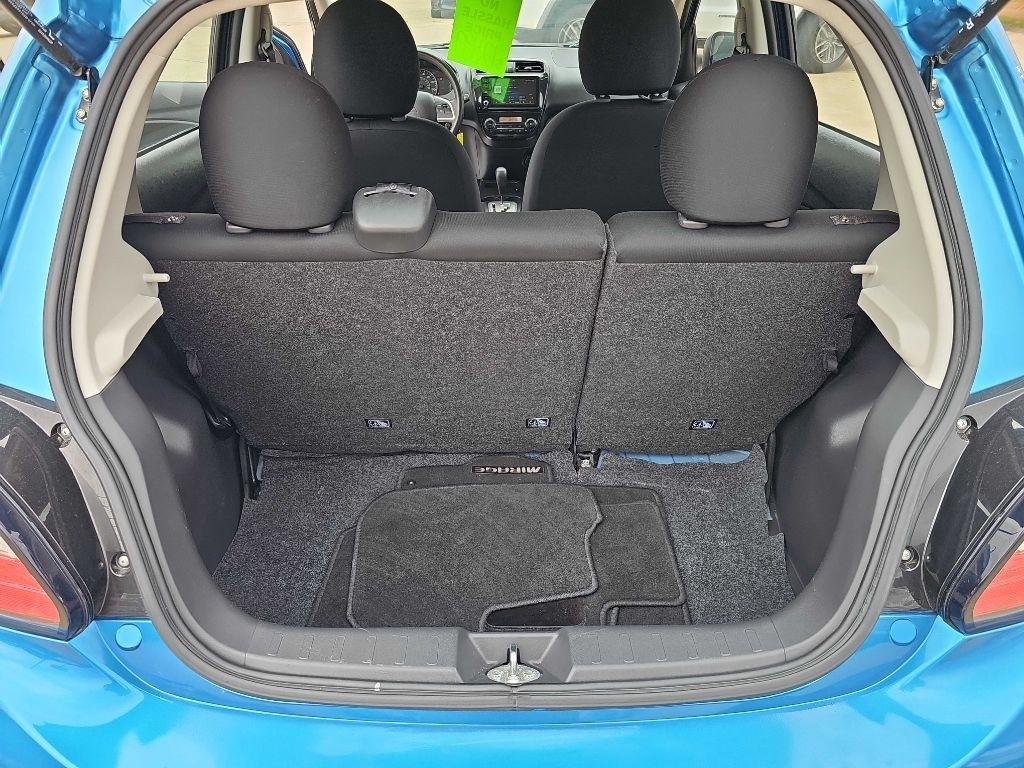 Mitsubishi Mirage ES CVT 2024