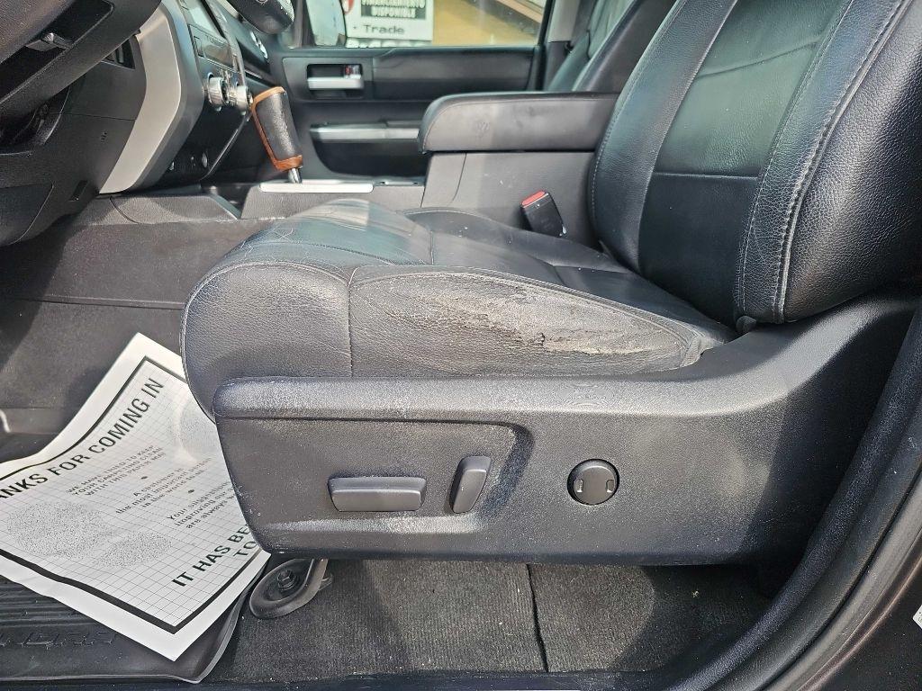 Toyota Tundra 2WD Truck CrewMax 5.7L V8 6-Spd AT LTD (Natl) 2015