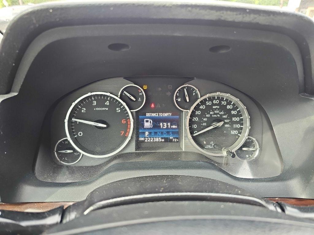 Toyota Tundra 2WD Truck CrewMax 5.7L V8 6-Spd AT LTD (Natl) 2015