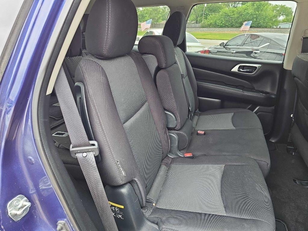 Nissan Pathfinder FWD SV 2020