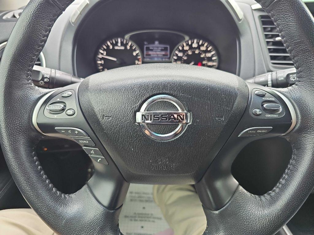 Nissan Pathfinder FWD SV 2020